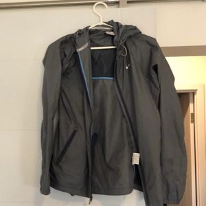 Wind breaker